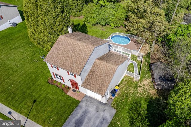107 LYNWOOD ST, Terre Hill, PA 17581