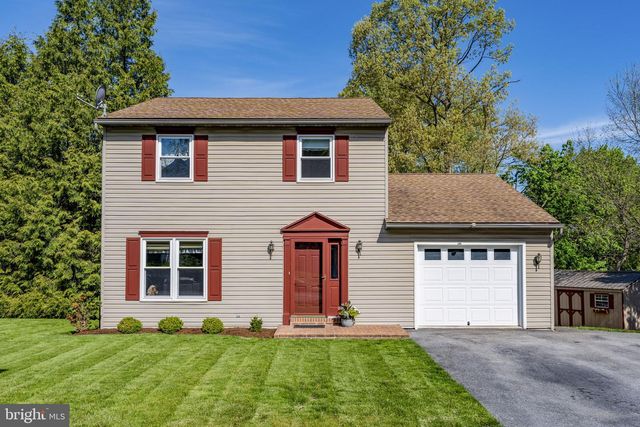 107 LYNWOOD ST, Terre Hill, PA 17581