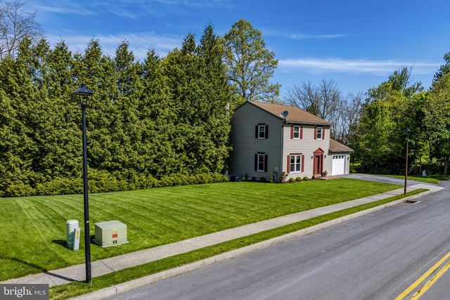 107 LYNWOOD ST, Terre Hill, PA 17581