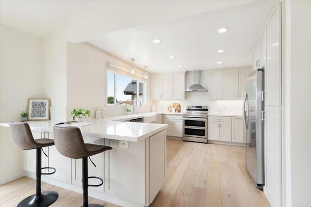 206 Via Lantana, Aptos, CA 95003