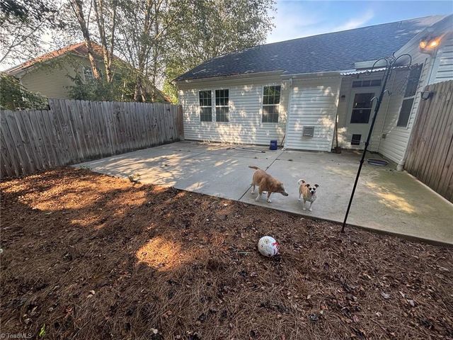 5024 Brian Center Lane, Winston-salem, NC 27105