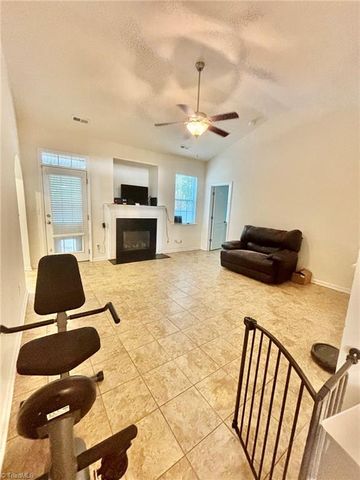 5024 Brian Center Lane, Winston-salem, NC 27105