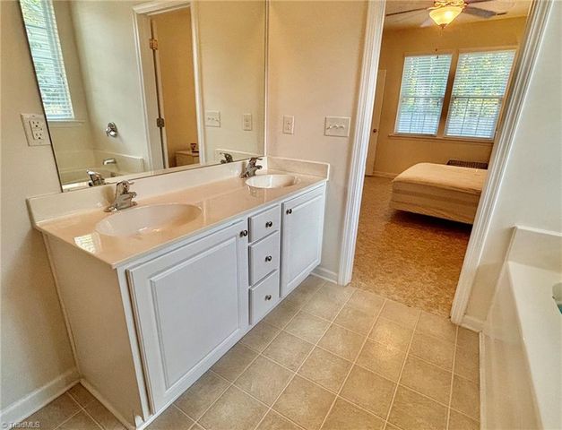 5024 Brian Center Lane, Winston-salem, NC 27105