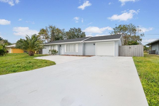 117 SE Lakehurst Drive Drive, Port St Lucie, FL 34953