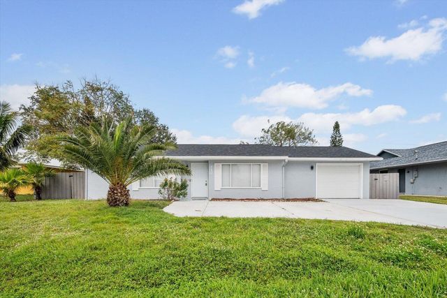 117 SE Lakehurst Drive Drive, Port St Lucie, FL 34953