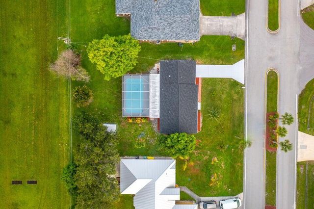 117 SE Lakehurst Drive Drive, Port St Lucie, FL 34953