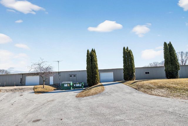 N6190 County Road F, Sullivan, WI 53178