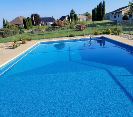 N6190 County Road F, Sullivan, WI 53178