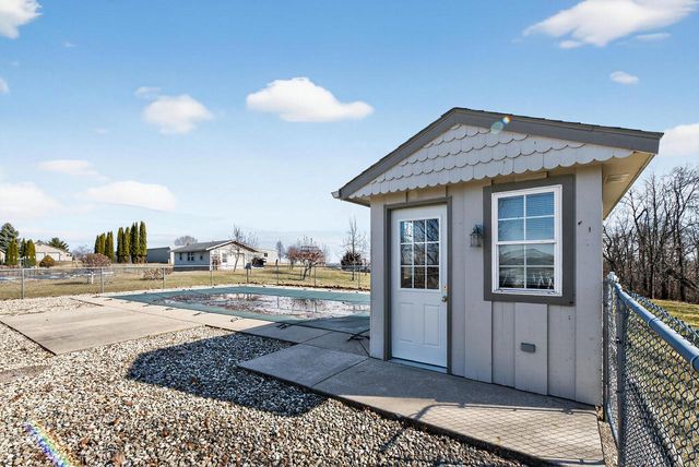 N6190 County Road F, Sullivan, WI 53178