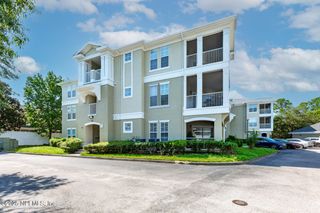 8290 GATE Parkway W, 1202, Jacksonville, FL 32216
