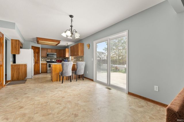 3203 Caledon Place, Fort Wayne, IN 46818