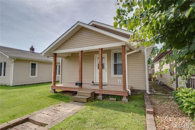 110 W Cherry Street, Hartford, IL 62048