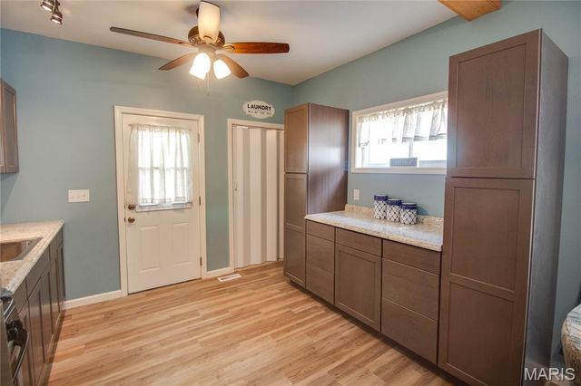 110 W Cherry Street, Hartford, IL 62048