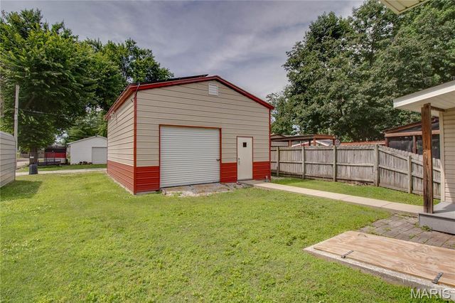 110 W Cherry Street, Hartford, IL 62048