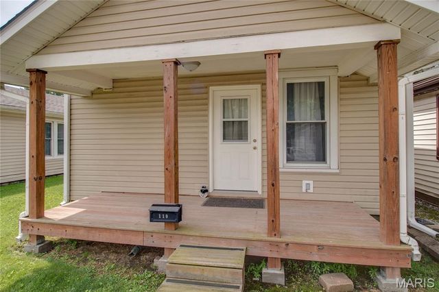 110 W Cherry Street, Hartford, IL 62048