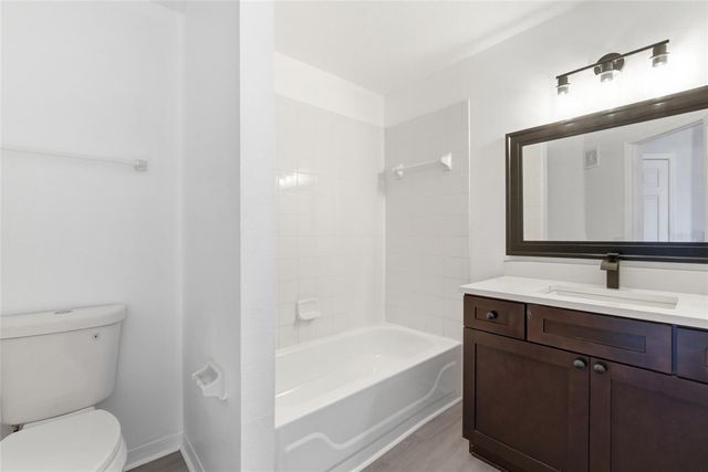 1950 SUMMER CLUB DRIVE 214, Oviedo, FL 32765