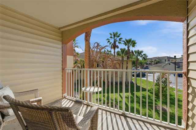 1950 SUMMER CLUB DRIVE 214, Oviedo, FL 32765