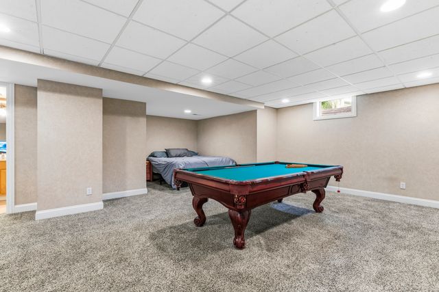 9241 Ruth Court, St. John, IN 46373