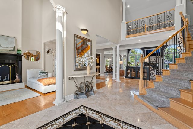 9241 Ruth Court, St. John, IN 46373
