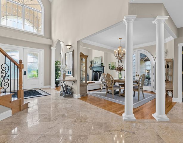 9241 Ruth Court, St. John, IN 46373