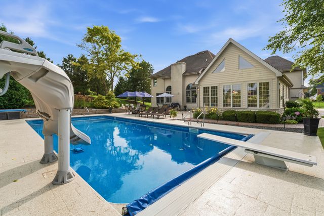 9241 Ruth Court, St. John, IN 46373