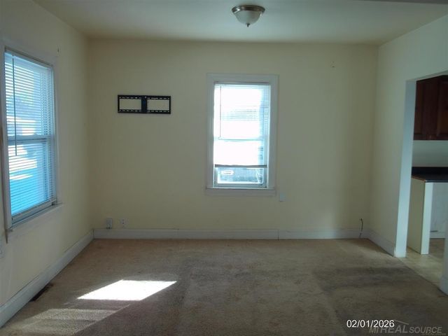 25627 Paige Street, Roseville, MI 48066