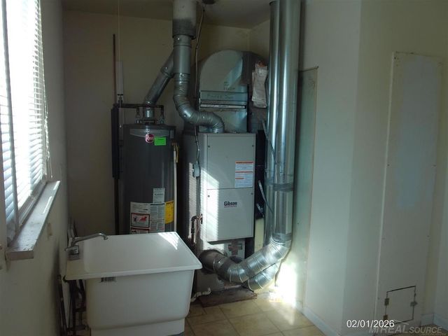 25627 Paige Street, Roseville, MI 48066