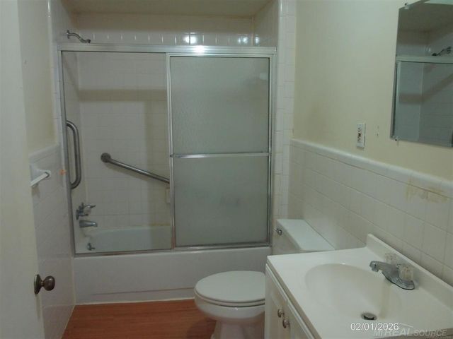 25627 Paige Street, Roseville, MI 48066