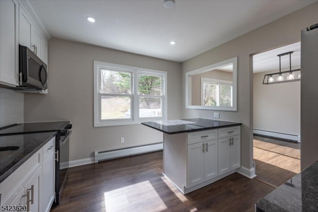 43 Courtland Dr, Wantage Twp., NJ 07461