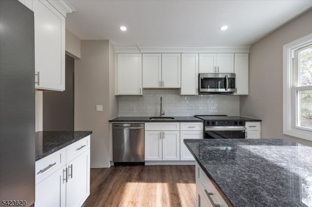 43 Courtland Dr, Wantage Twp., NJ 07461