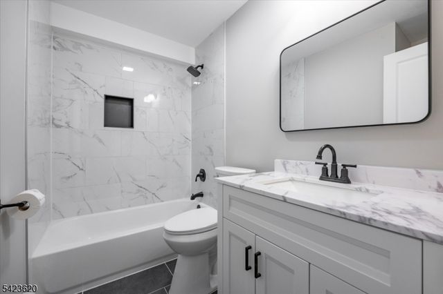 43 Courtland Dr, Wantage Twp., NJ 07461