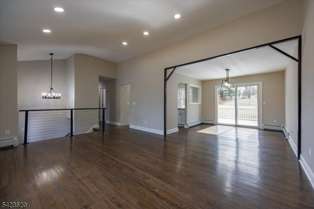 43 Courtland Dr, Wantage Twp., NJ 07461