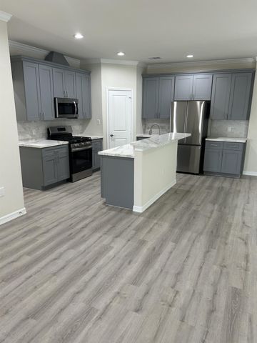9650 Champion Heavens Drive, Spring, TX 77379