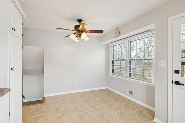 506 S Adams Street, Raymore, MO 64083