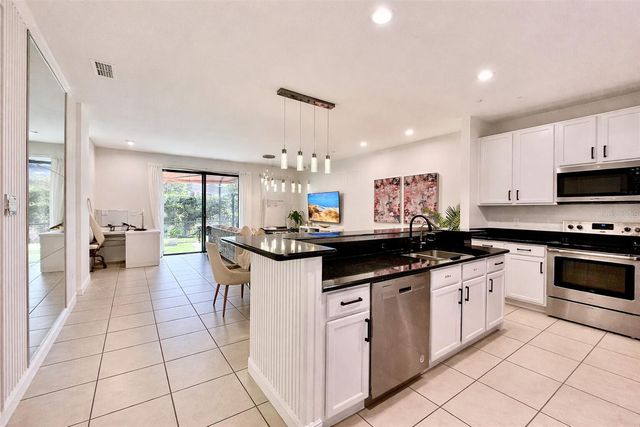 8458 KELSALL DRIVE, Orlando, FL 32832