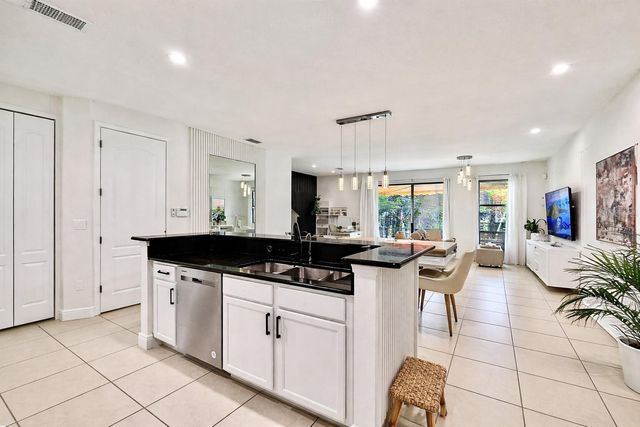 8458 KELSALL DRIVE, Orlando, FL 32832