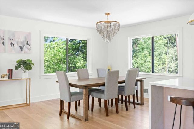 1679 Oak Lane NE, Atlanta, GA 30329
