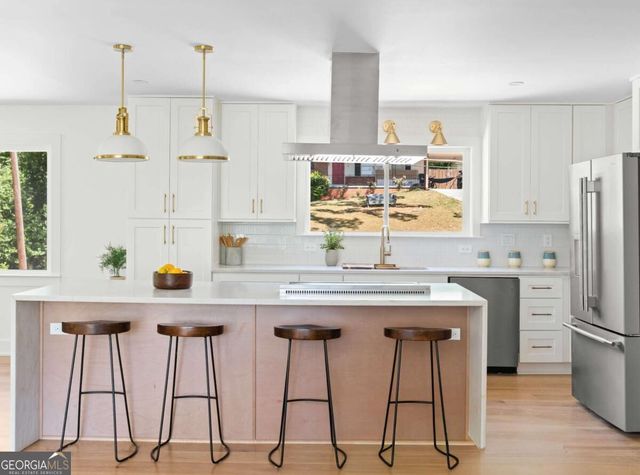 1679 Oak Lane NE, Atlanta, GA 30329