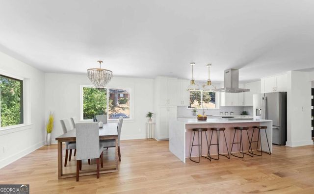 1679 Oak Lane NE, Atlanta, GA 30329
