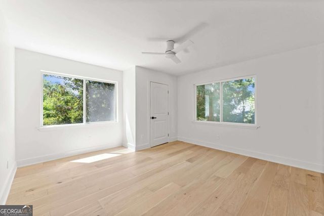 1679 Oak Lane NE, Atlanta, GA 30329