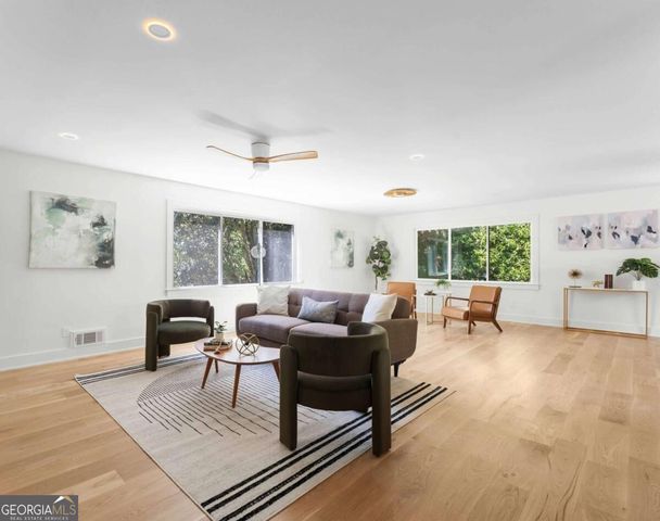 1679 Oak Lane NE, Atlanta, GA 30329