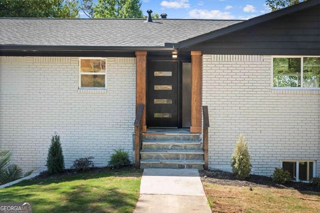 1679 Oak Lane NE, Atlanta, GA 30329
