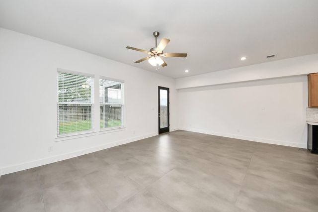 954 Junell Street A, Houston, TX 77088