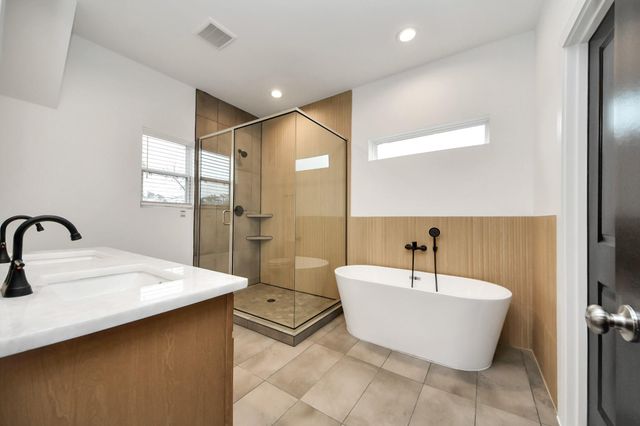 954 Junell Street A, Houston, TX 77088