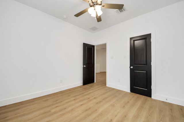 954 Junell Street A, Houston, TX 77088