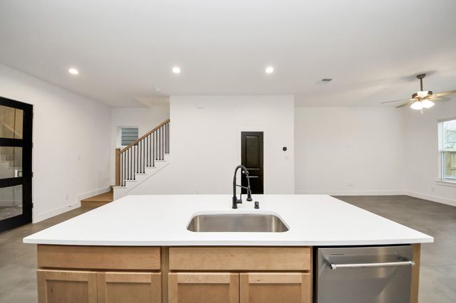 954 Junell Street A, Houston, TX 77088