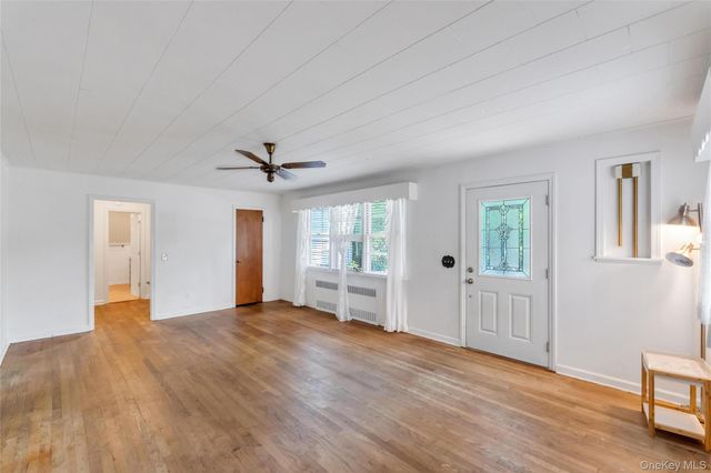 62 Squires Avenue, East Quogue, NY 11942