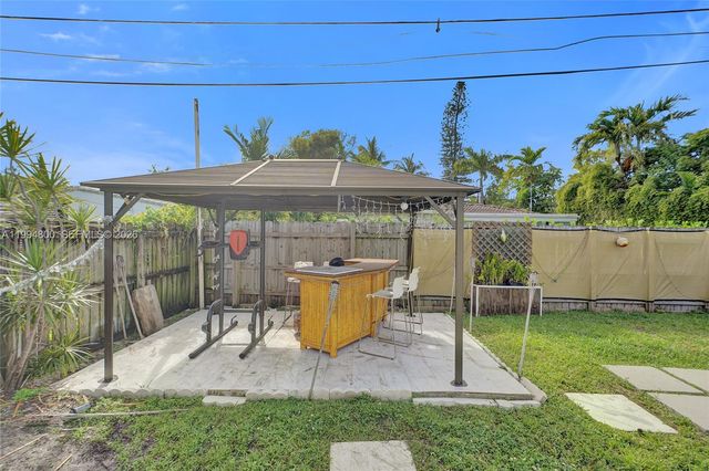 7544 Adventure Ave, North Bay Village, FL 33141