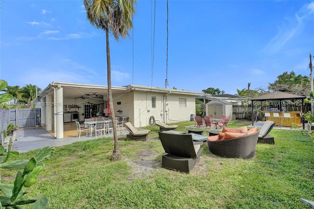 7544 Adventure Ave, North Bay Village, FL 33141