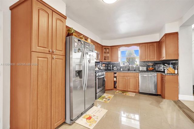 7544 Adventure Ave, North Bay Village, FL 33141